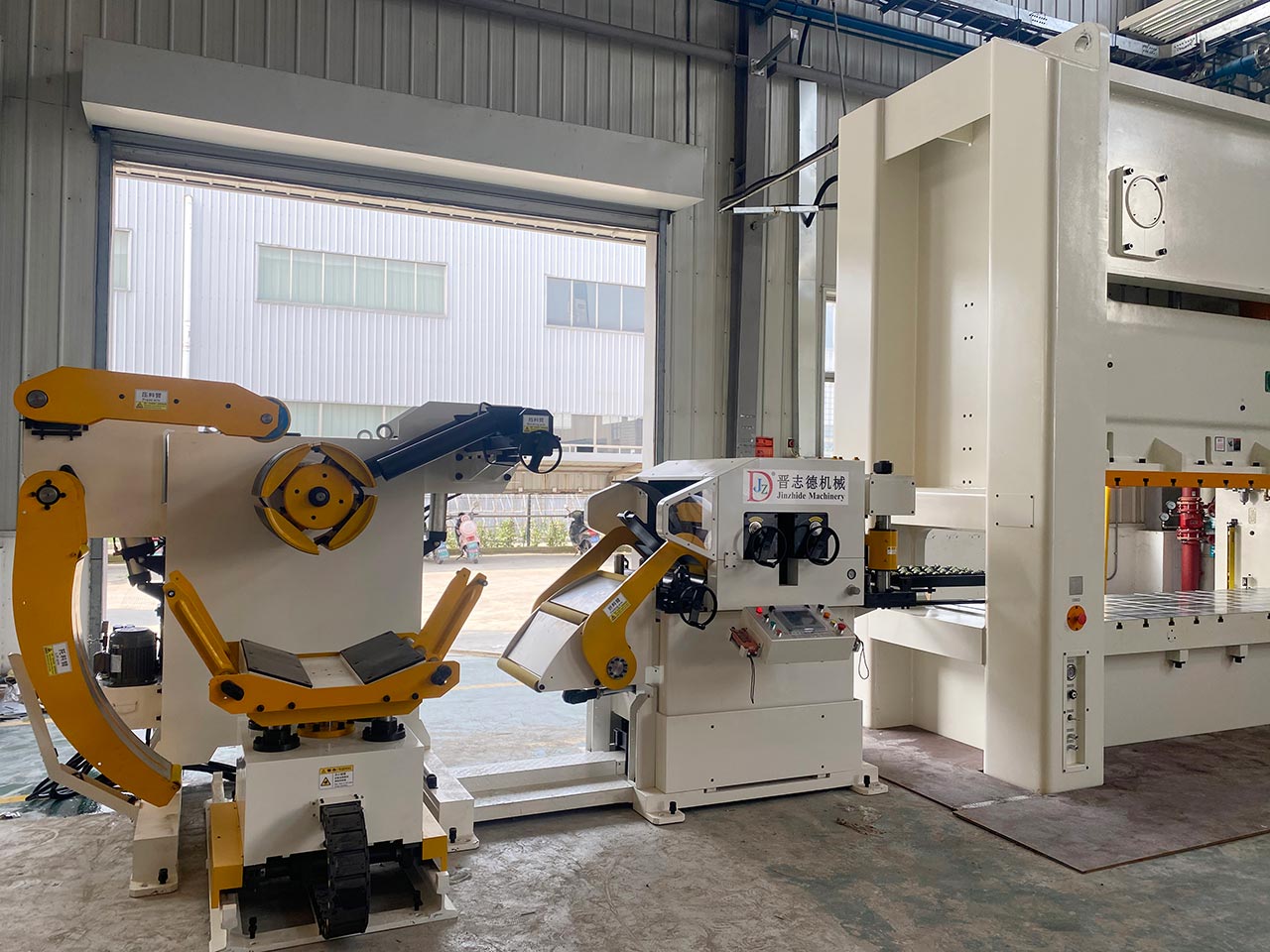中板三合一送料機安裝調(diào)試