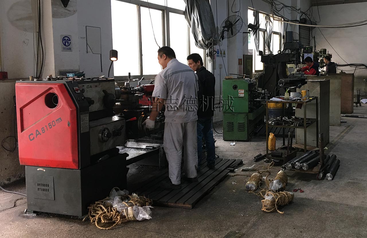沖床送料機(jī)零件車(chē)床加工